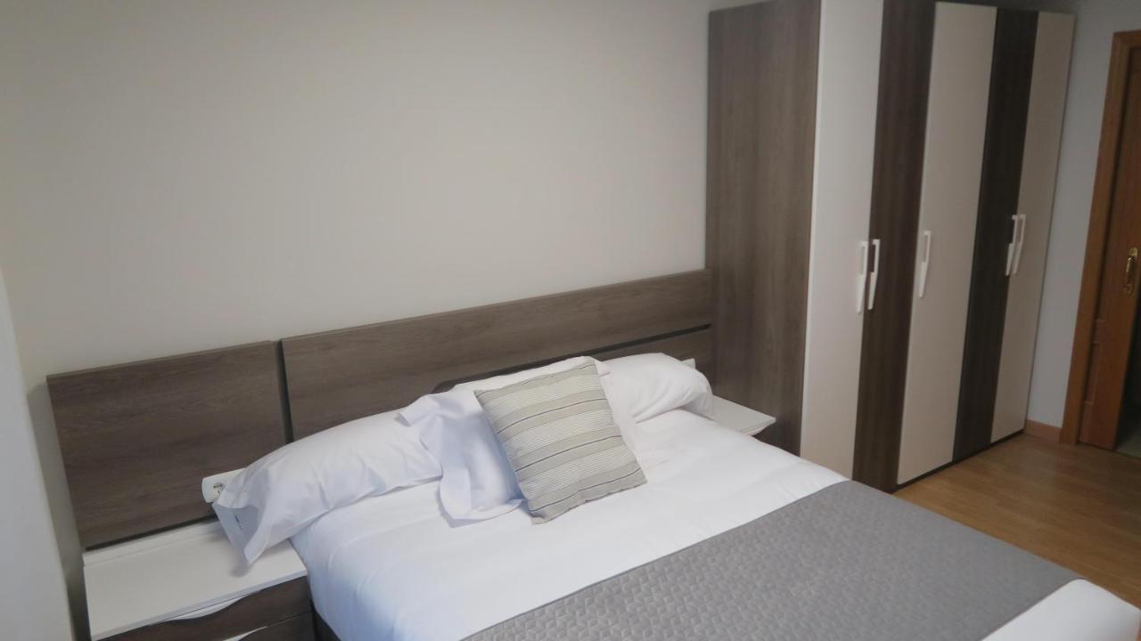 Apartamentos Palacio Azcarate Calle Calvario Ezcaray Exteriör bild