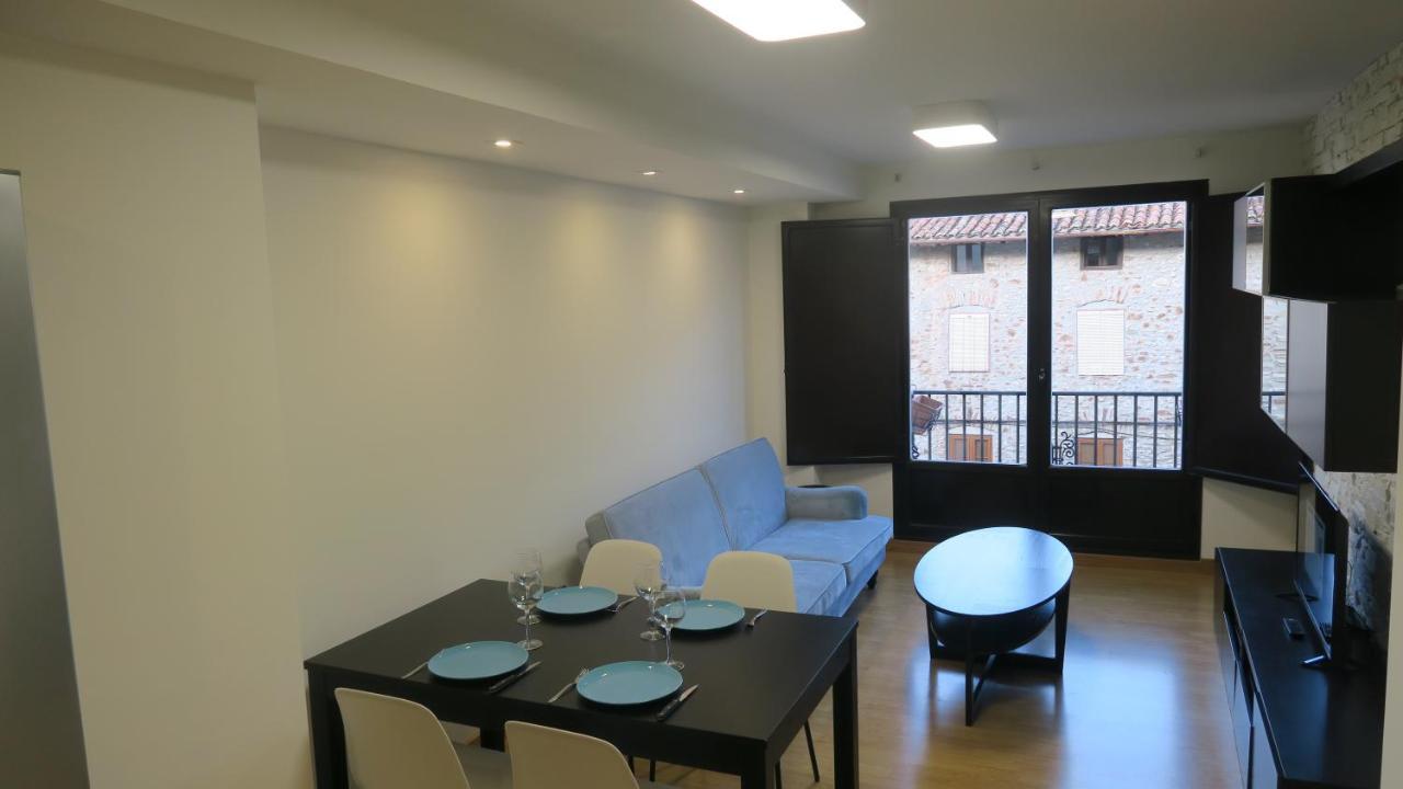 Apartamentos Palacio Azcarate Calle Calvario Ezcaray Exteriör bild